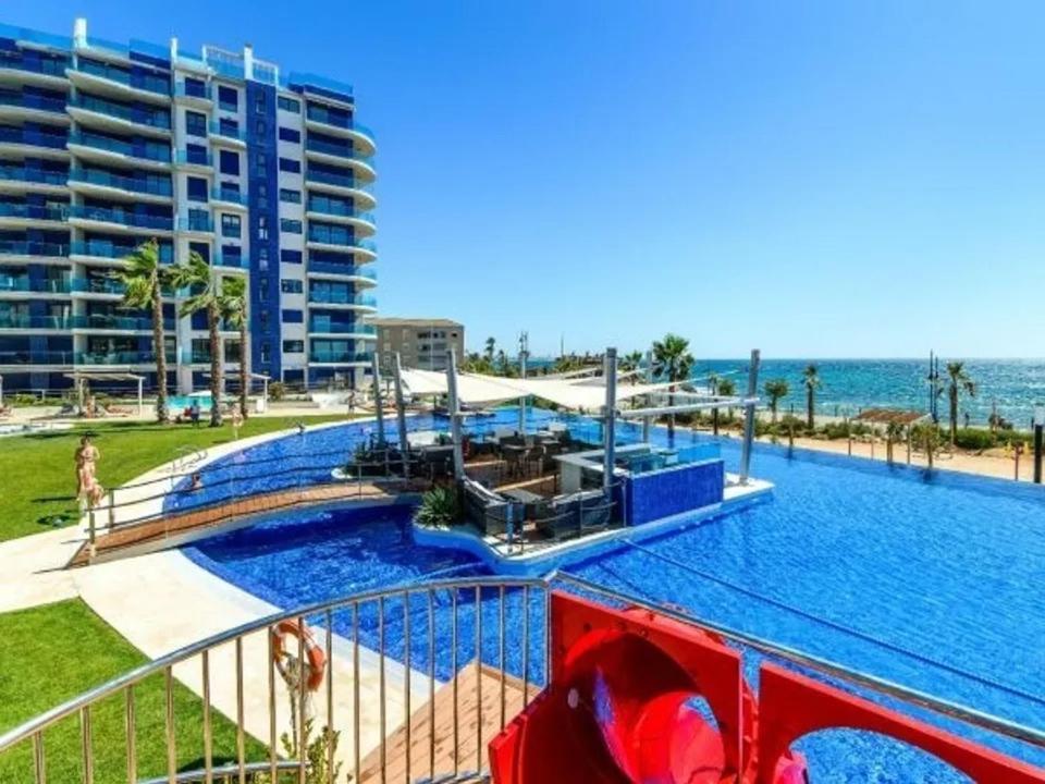 Apartment Deluxe Clara Sea Senses Torrevieja Exterior photo